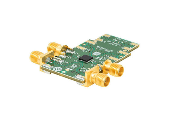 EV1HMC890ALP5 Ενσωματωμένες λύσεις 1.0GHz έως 1.9GHz Δελτίο αξιολόγησης φίλτρου εύρυθμης ζώνης